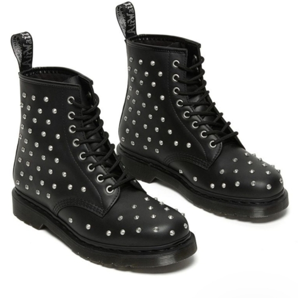 Dr. Martens Shoes - Barely worn Dr. Martens 1460 Stud Wanama Unisex Leather Lace Up Boots in Black